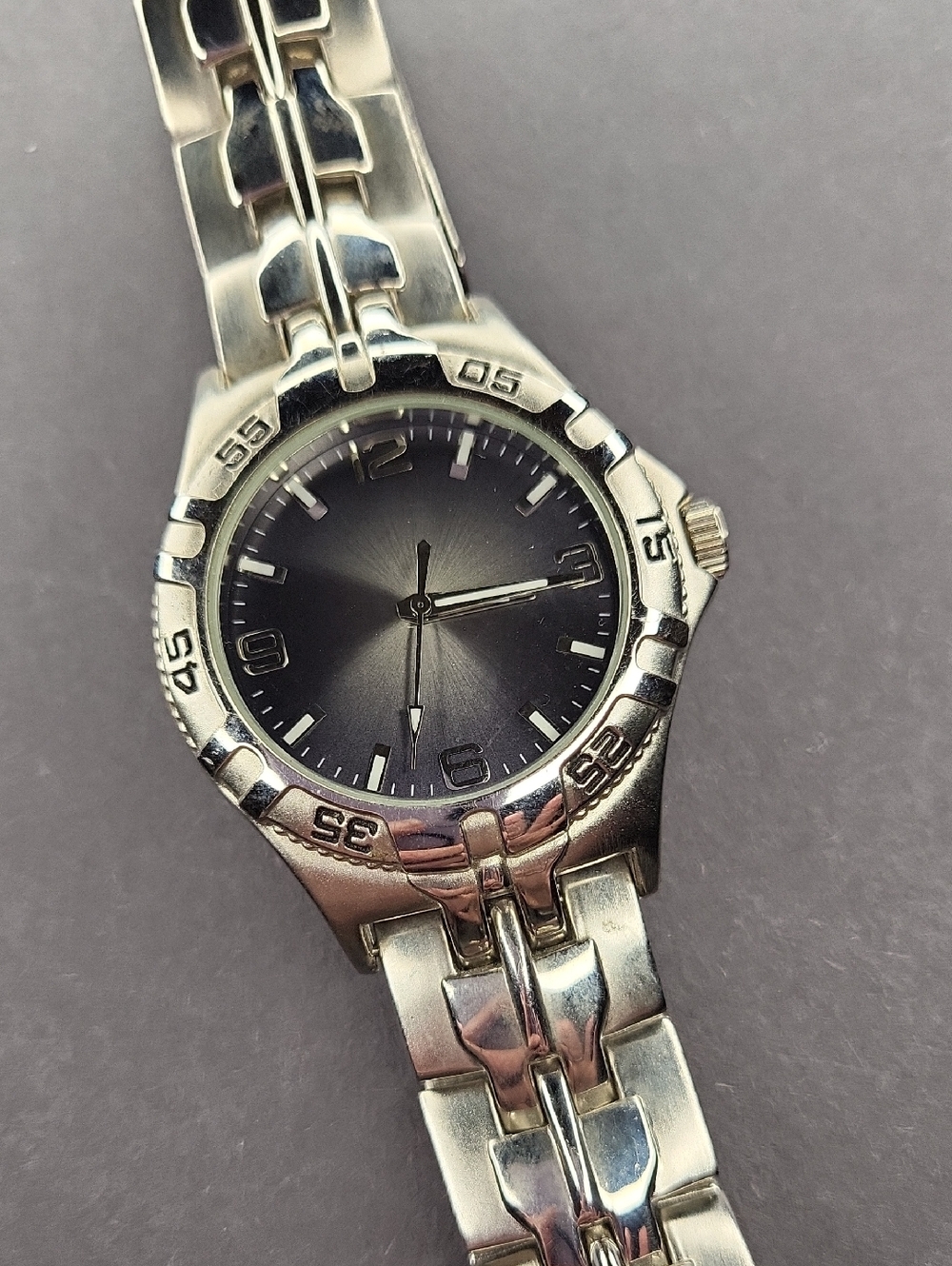 Allude Men's Silver Watch with Black Dial